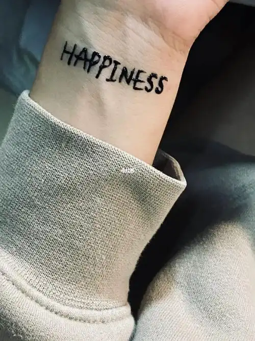 海娜手绘纹身图案分享|手腕字母