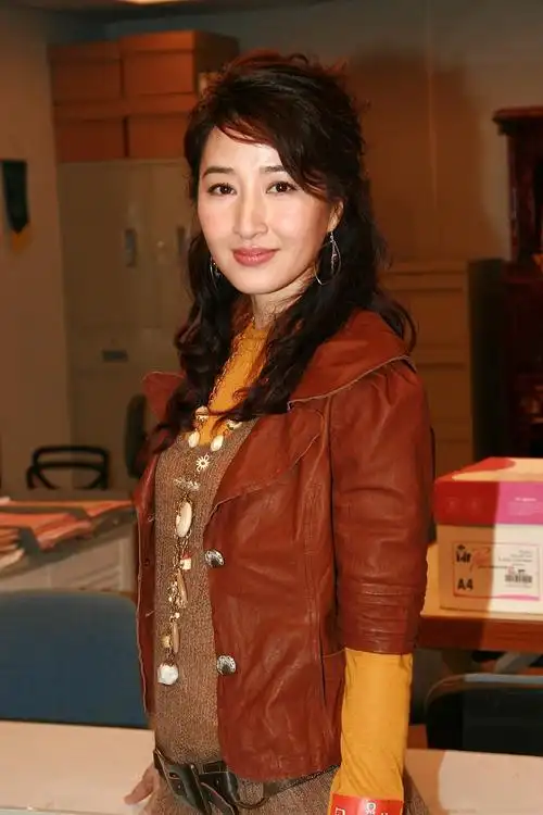 关咏荷贤淑气质真迷人复古民国穿搭知性不失思想温婉笑容暖心