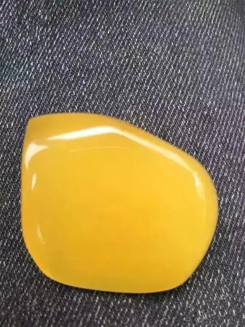 仿制蜜蜡新品哥伦比亚柯巴树脂制品真假难辨