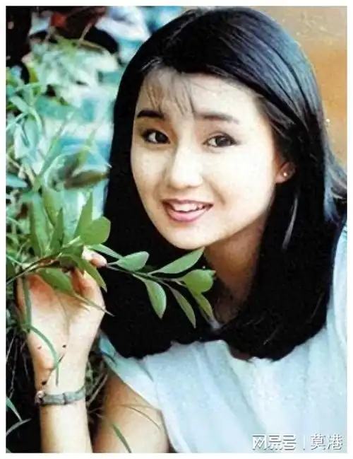 张曼玉仅凭眼神就迷倒万千男人如今处境让人唏嘘59岁仍单