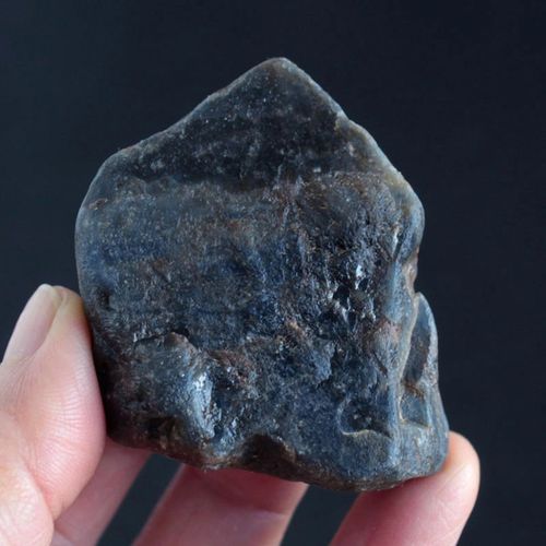 千蕊天然蓝刚玉原石雕刻料毛料矿标把玩蓝宝石原矿