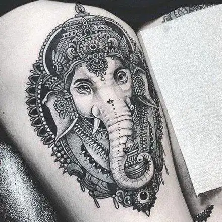 泰国风格的象神纹身图案9张