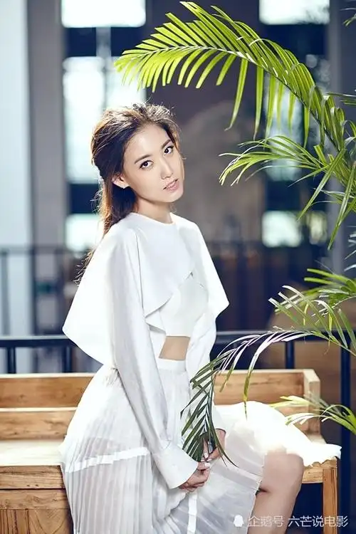 《我是余欢水》完美谢幕,高露-万年女二,终于迎来春天