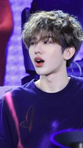 他是一面湖水 他是温柔本身. 82-蔡徐坤kun