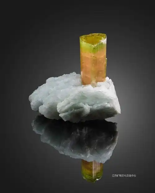 锂电气石-中国(南京)国际矿物宝石化石博览会