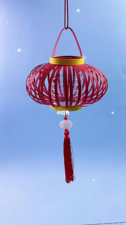 用卡纸和矿泉水瓶做好看的中秋节灯笼简单又好看我的手工日常中秋节