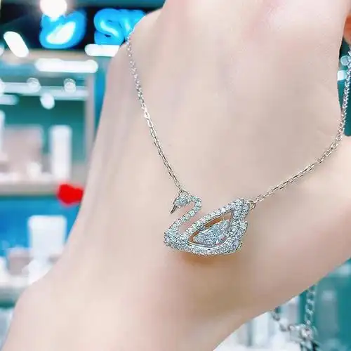 swarovski施华洛世奇新款天鹅跳动的心项链锁骨链5514421