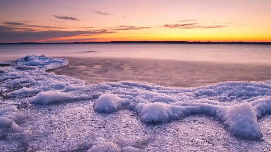 极寒之地壮观冰山