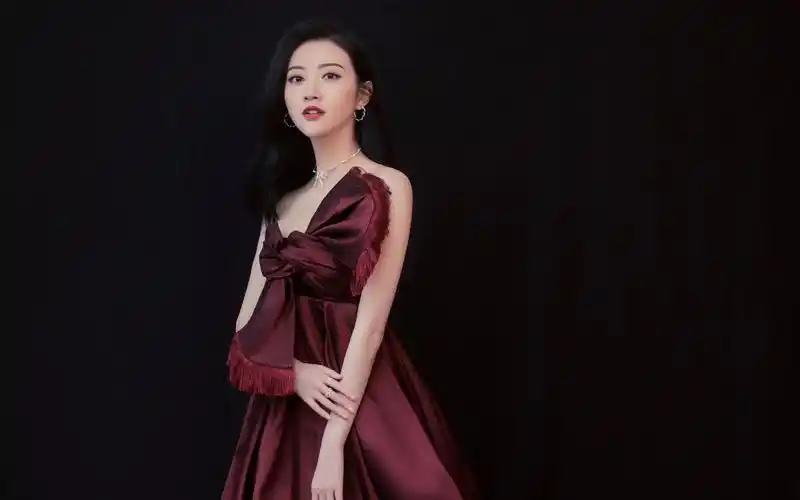 景甜礼服图片壁纸611