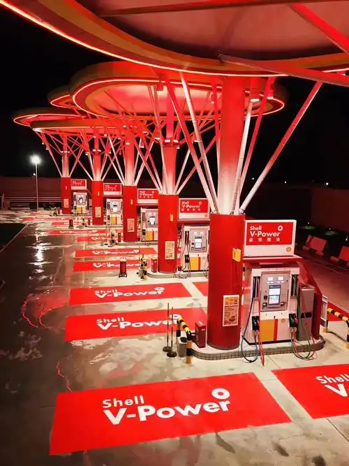 咸阳上林站,作为壳牌全省最高端的旗舰店,大力支持本次活动,创造了40