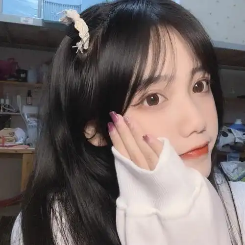 简单耐看的网图女生头像甜美幸福