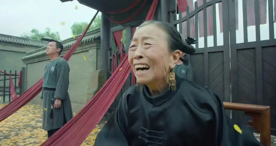 演坏女人出道,80多岁生病无儿女接送,坚持为疫区拍视频送祝福|张少华