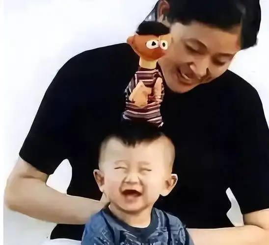 名利双收却生出残疾孩子谢晋的孩子智力缺陷倪萍儿子患白内障