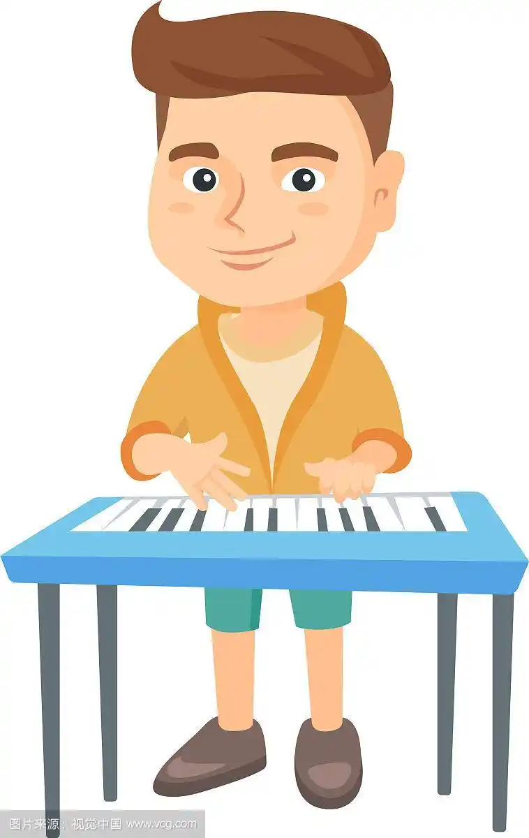 一个白人小男孩在弹钢琴