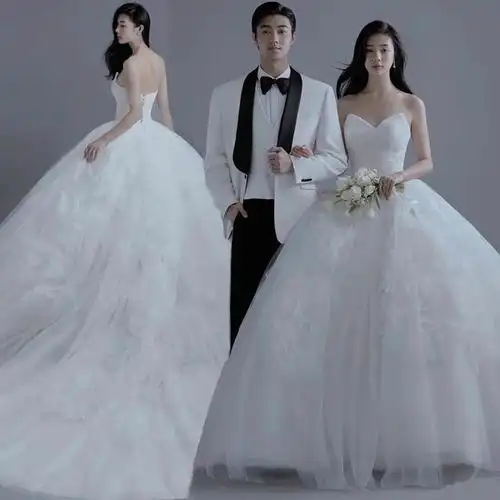 2021新款影楼韩式主题服装高定婚纱摄影轻奢白纱写真拍照拖尾礼服