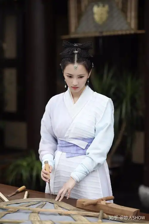 妙人show丨黄灿灿:才不是无趣的青年女演员