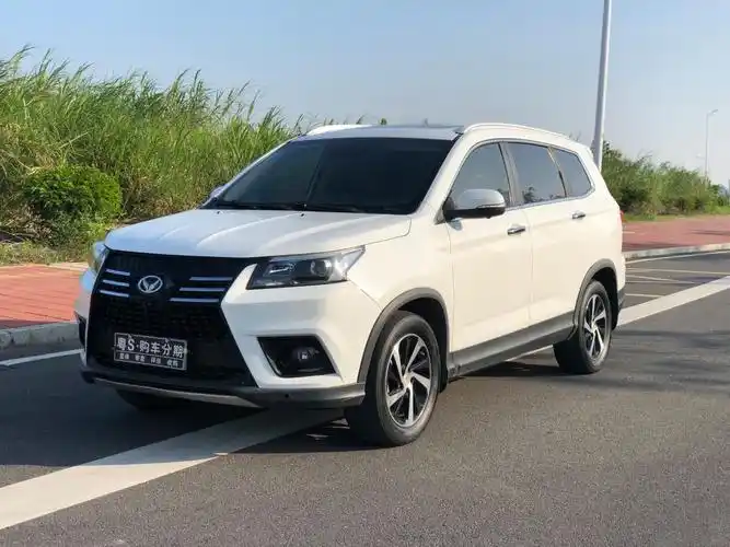 北汽幻速 s7  2018款 1.5t 自动尊享型图片