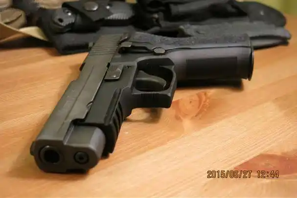 手枪王中王西格绍尔p226r