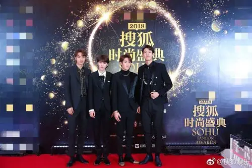 这场红毯上的明星都是久别重逢范丞丞造型是学习范冰冰吗