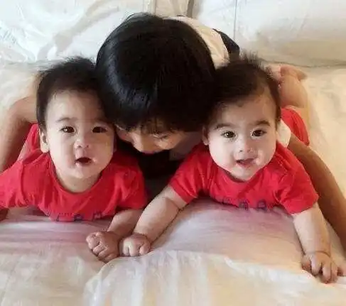 终于知道kimi一直不肯剪短发的原因了, 理由也太可爱了吧?