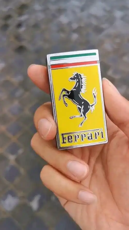 今天带大家看看法拉利的"打火机" 有喜欢的朋友吗 点赞就送!