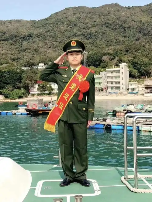 "这身军装,我要穿一辈子!"他是"四有"优秀士兵,北工大王兴