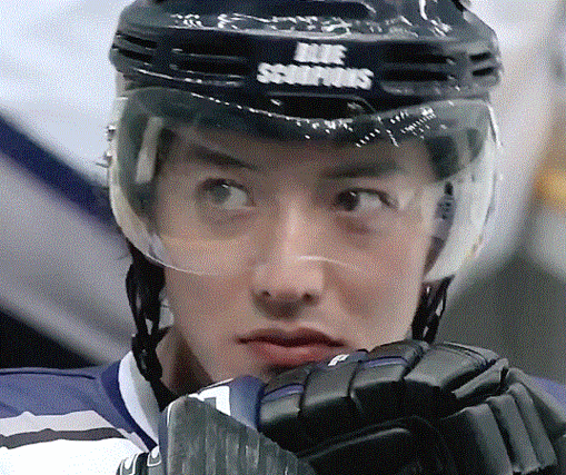 男明星们经典的邪魅一笑:蔡徐坤的最魅惑,木村拓哉的最性感