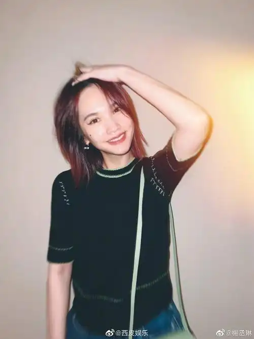 杨丞琳晒38岁庆生照