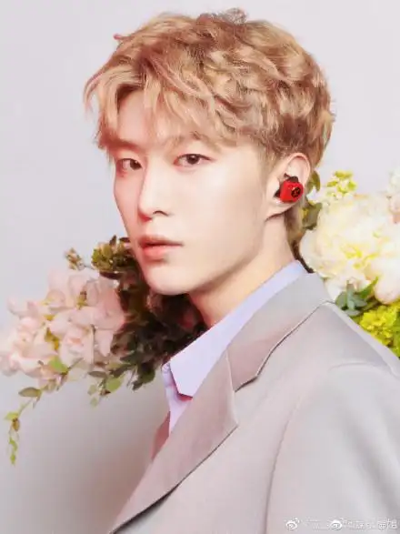 范丞丞童年照被晒出真是从小帅到大