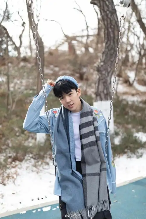 yysy 仝卓的颜值咋样?