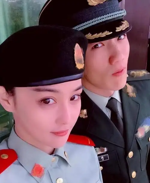 回顾张馨予情路坎坷嫁给何捷后苦尽甘来还是军人最靠谱