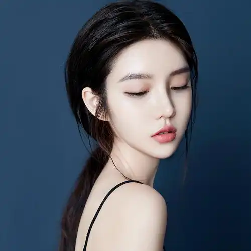 长发马尾辫,超酷超有气质的长发美女微信大头像图片推荐