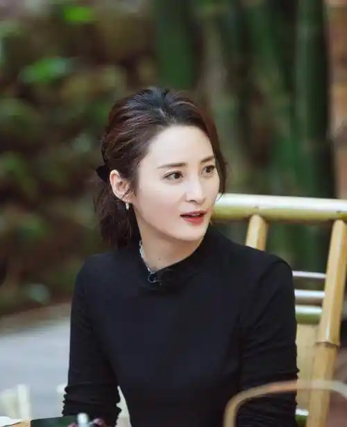 蒋勤勤情商低发言让人难堪,刘涛都圆不回,成《妻子5》老鼠屎?