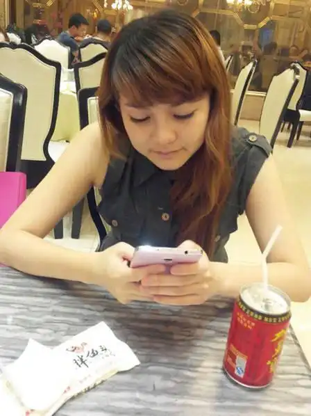 dota2某贴吧曝光的"狐狸妈"胡雅菁旧照.