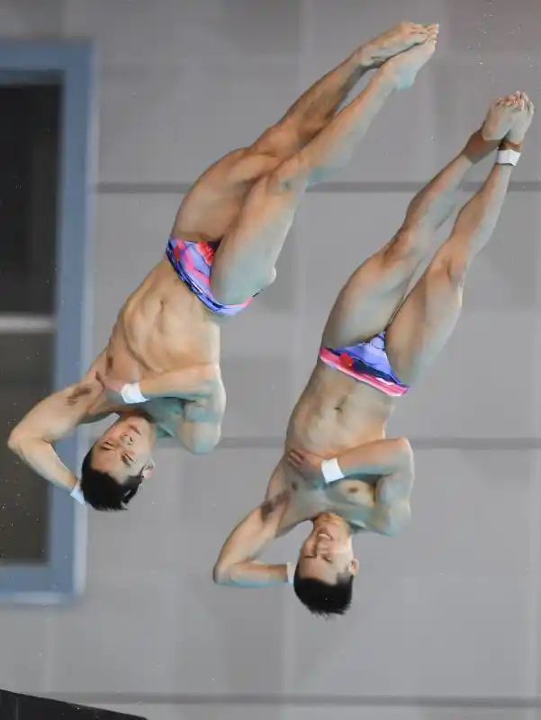 曹缘陈艾森被英国选手逆转,奥运10米双人跳台金牌旁落