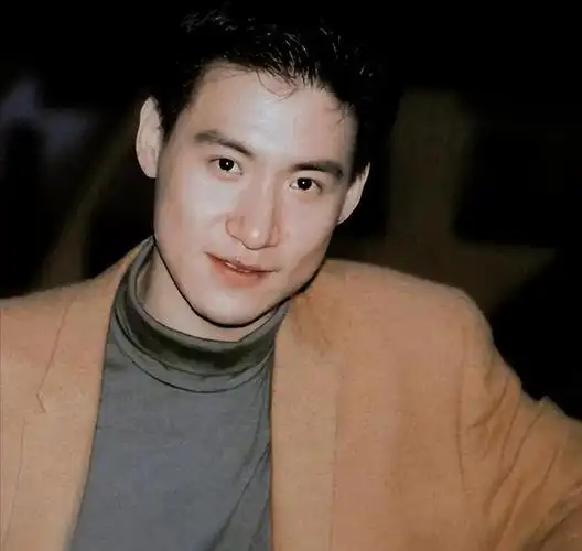 那时国内所有的青年男女,都有自己喜欢的明星,刘德华,黎明,张学友