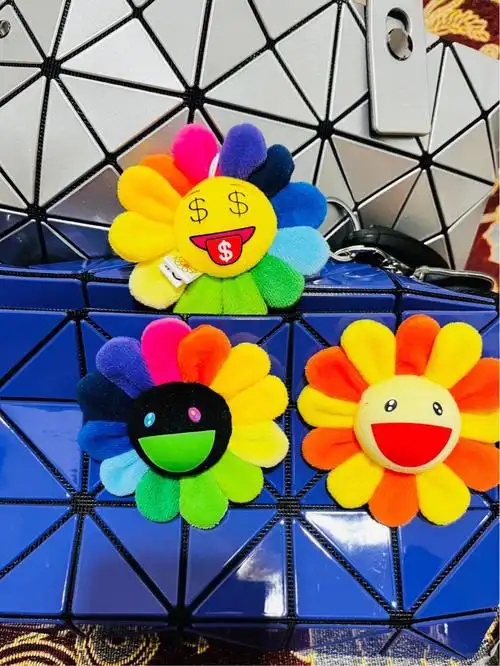 村上隆太阳花胸针七彩太阳花