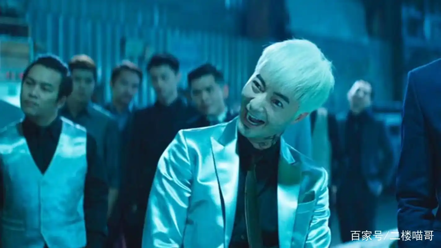 角头2白毛坏坏疯化之路:本是大学生,后沦为制毒师被黑老大逼疯