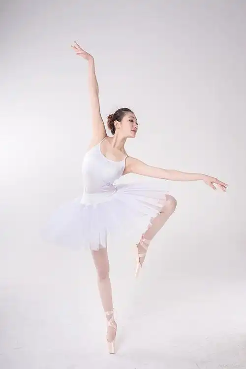 芭蕾与现代舞的区别