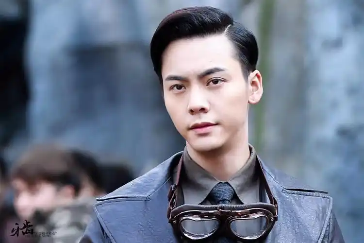 2016陈伟霆《我门》mv上线_高清图片大全-爱豆app