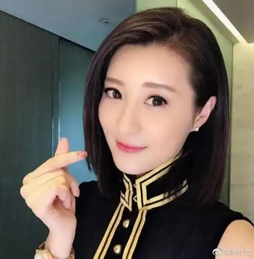 当然还有网友觉得,刘恺威和林夏薇虽然是好朋友,但是脸贴脸,手环腰