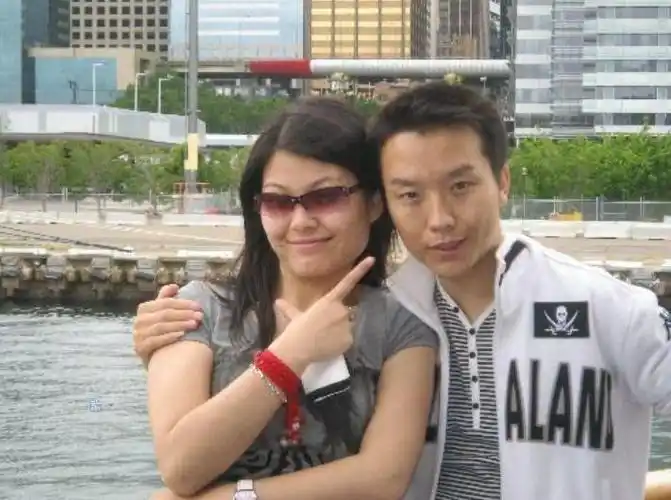 李玉刚的妻子是谁?结婚11年妻子身份曝光,网友:有点吓人