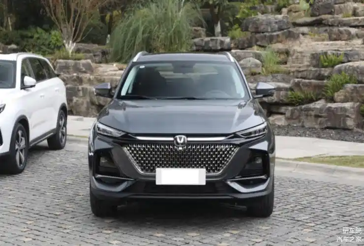 国产阵营标杆长安全新大七座suv上市939万起蓝鲸15t7dtc