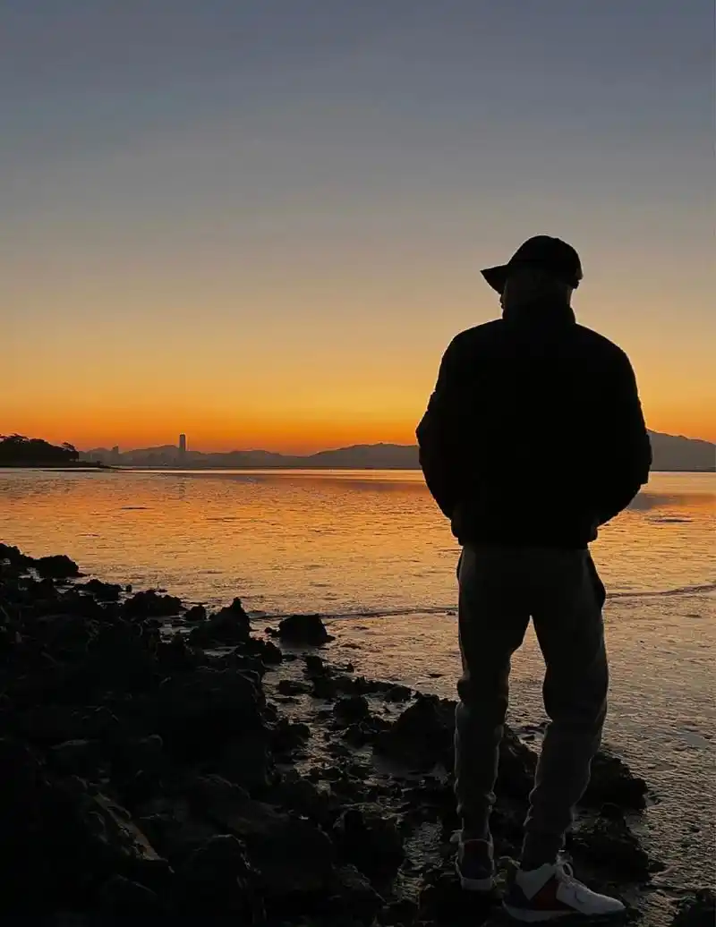 大帅哥的背影#蔡徐坤#帅哥 #向全世界安利  - 抖音