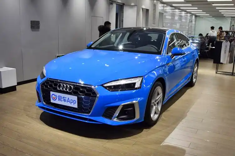 2022款奥迪a5sportback40tfsi时尚动感型