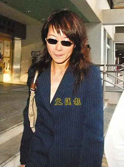 据香港媒体报道,香港歌星谭咏麟视为红颜知己的朱咏婷(wendy)的菲佣