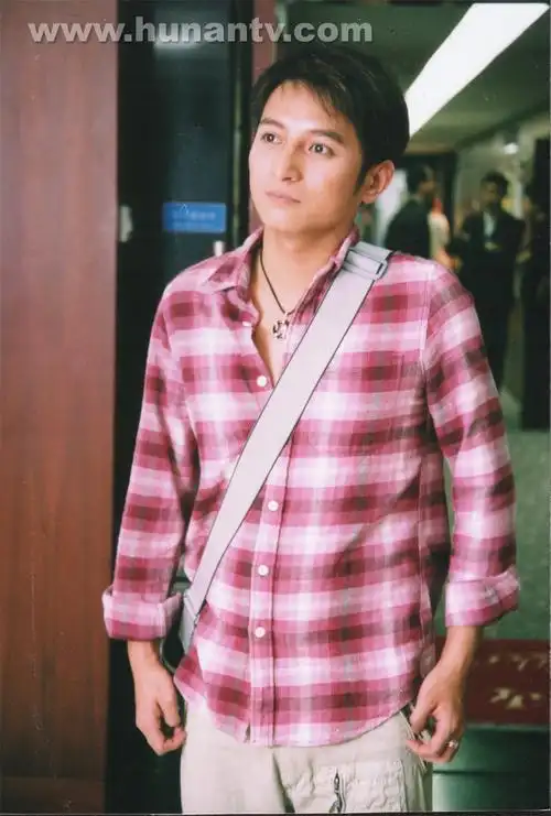 李维嘉经纪公司 李维嘉广告代言 李维嘉签约公司 主持人