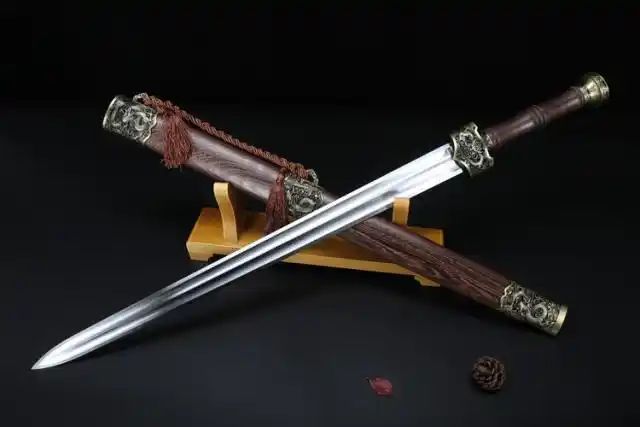 盘点古代兵器铸造师,为铸神兵利器,不惜以身饲剑!