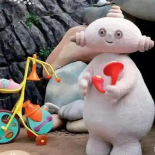 "过了这么多年才知道小时候看的花园宝宝各自的名字,hhh～1.