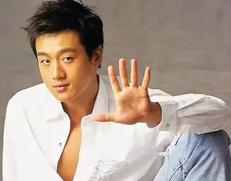 金主入狱佟大为消失2年严屹宽的一句话又将他推上风口浪尖